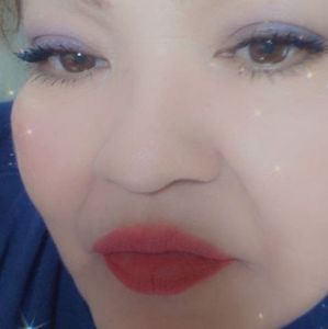 Meet your Posher, Joanne salazar